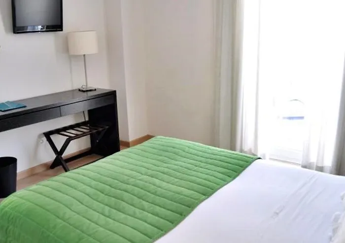 Mar Bravo 3* נאזרה