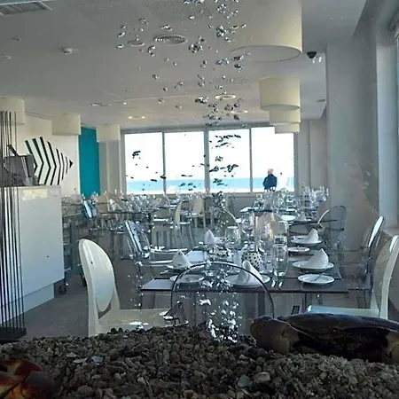 Hotel Mar Bravo Nazaré